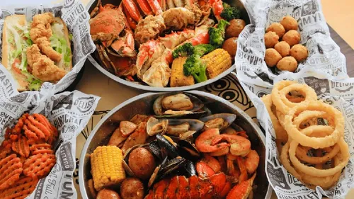 Delicious Seafood Selection at The Manhattan Fish Market! (76)